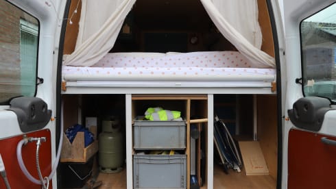 Transie – 2p Ford camper from 2006