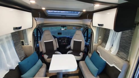 Gezinscamper – Family camper 5 people - luxurious & complete