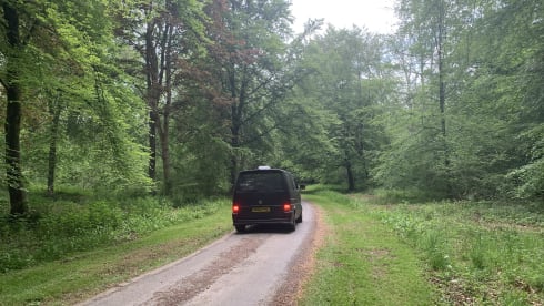Moonraker – Custom VW T4 Glamping, thetford toilet 