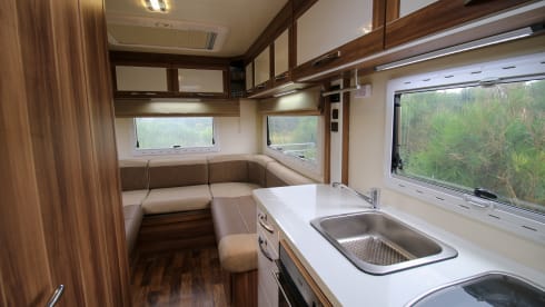 Mario – The ultimate off grid motorhome! Rent "Mario" the Motorhome!