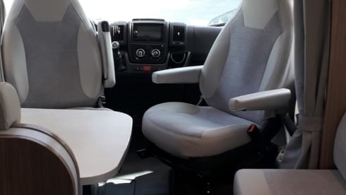 Super luxury corado camper 4 persons