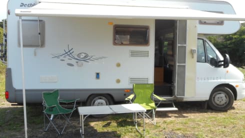 Easy 7  motorhome 6 berth Dethleffs 