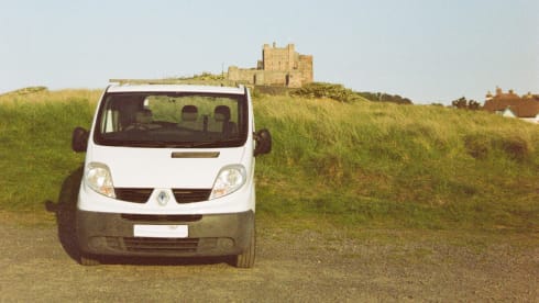 Molly – Beautifully converted Off-grid Campervan