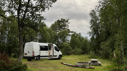 Sven the van – 2p Renault bus from 2015