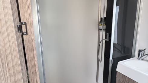 4 berth Benimar Tessoro 413