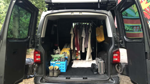 Easy rider  – VW Caravelle 4 pers. Camper van (2 x roof tent)