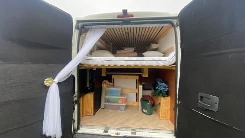 Vancent  – DIY camper from 2015