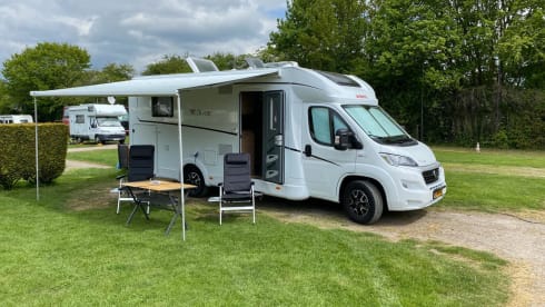 onze camper – 4p Dethleffs semi-intégré à partir de 2021