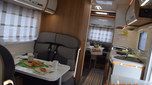 Baker's – 2020 Rollerteam 747, luxury Six berth Motorhome