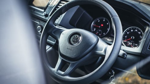 Bob – White & Blue Ormskirk