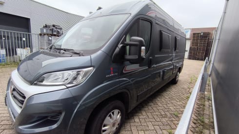 2p Pössl for 2 luxury bus camper e-bike carrier