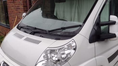 Beck's  – 4 berth Peugeot elddis auto quest 