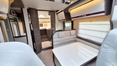 5 peroons familie camper – 5p Fiat integrated uit 2017