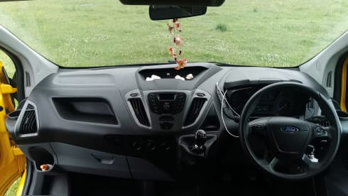 Vanny – Ford Transit Custom Camper