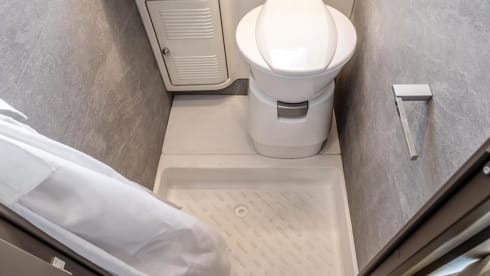 Big family fun  – 6p Rimor alcove from 2025