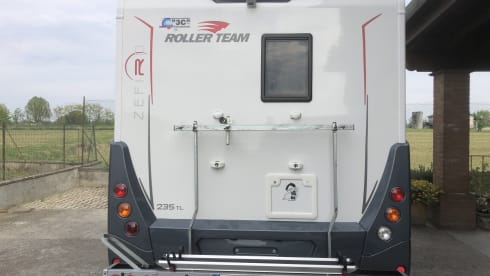 Piccolino – Travel comfortably and safely in a small camper.