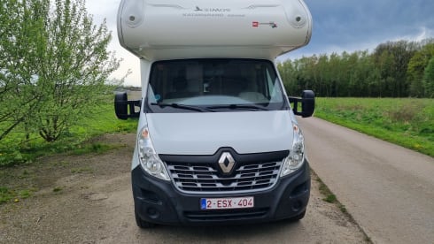 4p Rimor alcove from 2018