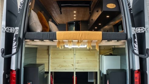 Luna – Bespoke Automatic VW camper 