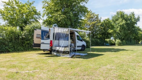 Oaki Doaki – 3p Volkswagen bus from 2025