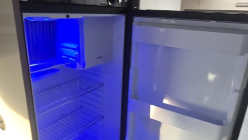 The nardo grey lander  – 2p Carado bus from 2019