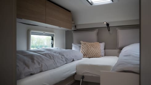 2026 NIEUW! – 🚐 LMC Ruime half-integraal voor 3 personen