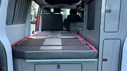 Ruby – Automatic VW T6 4 Berth Campervan with Poptop & Heater