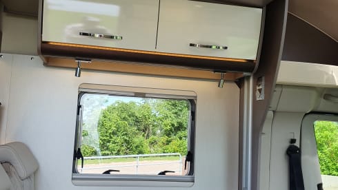 Very luxurious Bürstner Lyseo Harmony Line