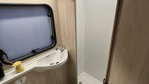 Elvis  – 2024 Auto-Trail C63 AUTOMATIC, 4 Berth Luxury Motorhome 