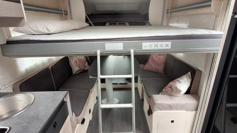 Chausson 720 – 5p Ford semi-integrated from 2023