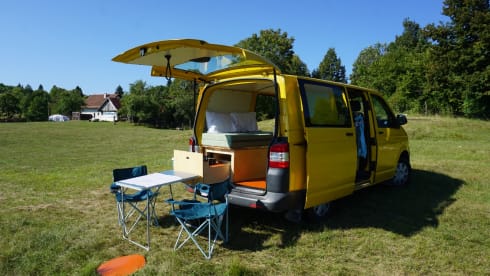 YELLOW VAN