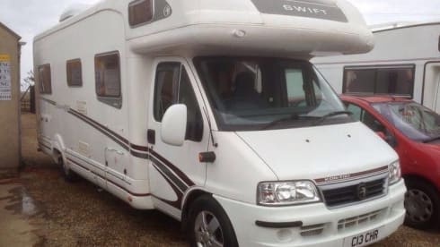 Swiftie  – 6 berth Swift kontiki vouge