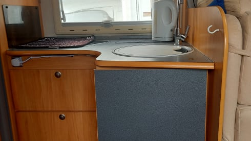 ZOLA – LICENZA C1 NECESSARIA- £ 120 PD IN STAGIONE, (£ 70 BASSA) INCL INS/ASSISTENZA GUASTO.