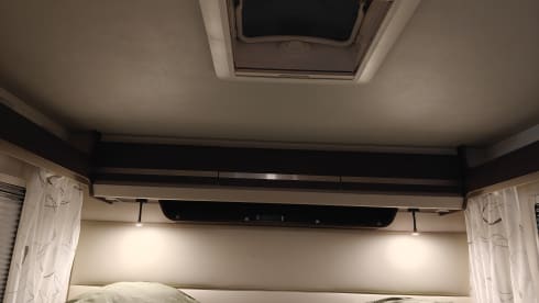 M-SERV 🚐  – Voyagez confortablement dans notre camping-car Rimor à alcôve (2025) – en toute sérénité sur la route