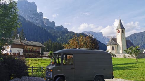 Groene Gast – Green Guest takes you on a unique adventure in a retro camper!