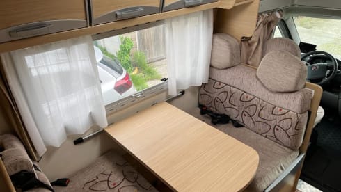 Complete neat well maintained Camper for families or couples