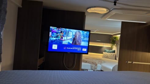 Making Memories 3 – 4persoons Ford Carado T447 half integraal uit 2025 met een Hefbed