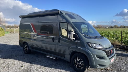 The MAD Van – Pop-up 4p Bürstner campervan uit 2023
