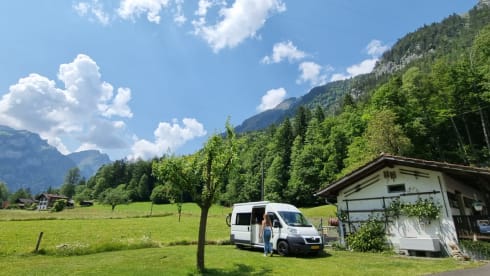 Willem – Willem - Cozy bus camper!