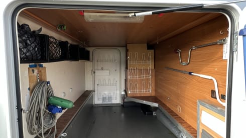 Guapo – 5p Hymer integrated from 2009