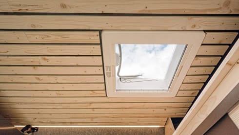 VAN bergen – Schön gestalteter Allround-Camper mit viel Platz im Innenraum