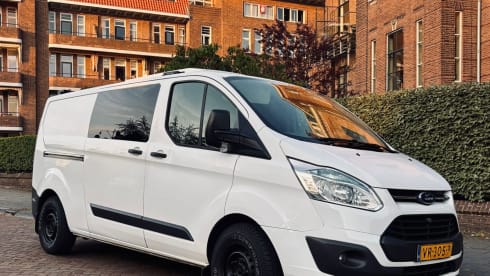 Joe's Veggie Van – 2p Ford campervan uit 2026