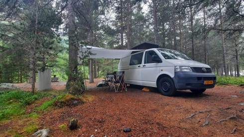 The Lebuski – Adventure camper - back to nature-