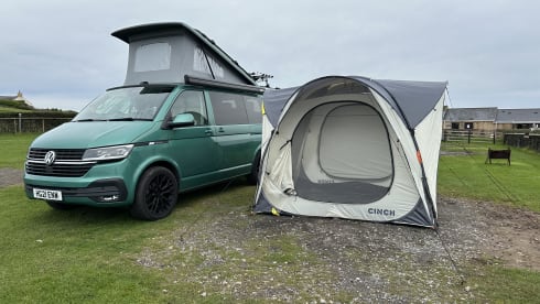 Lillibet – Adventure Ready – Stunning Bayleaf Green VW T6.1, 4 Berth – Pets Welcome