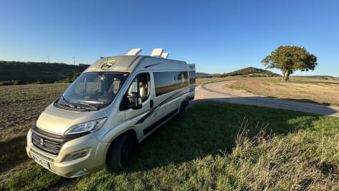 FOUR PEOPLE – Camper with two sleeping cabins for four people. 25% discount available.