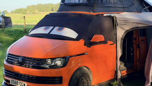 Nemo – 4 berth dog friendly campervan with Pop top