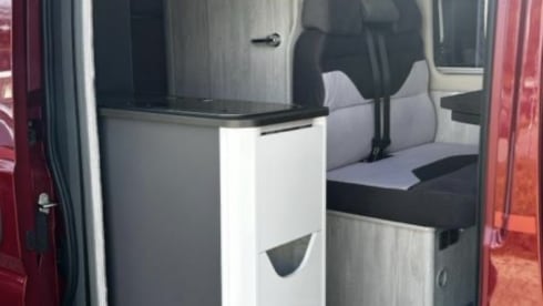 Rode rakker –  Rare & luxurious camper with 2 fixed beds for 4p (2020) 