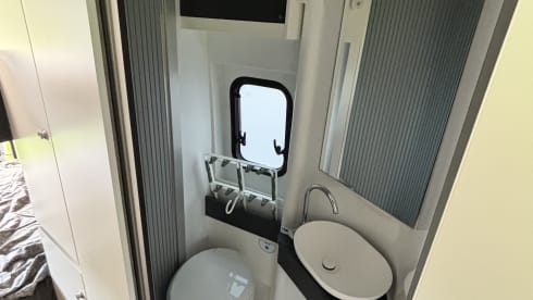 Offgrid 4 persoon Campervan - Elios Family 63