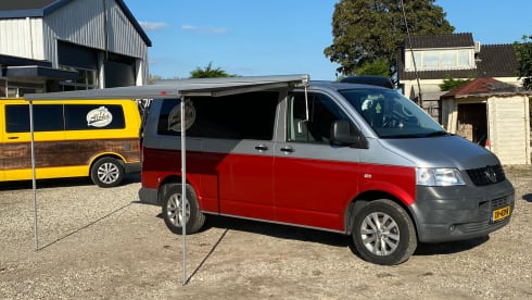 VW T6 – Aloha beach camper lemon, very luxurious inside