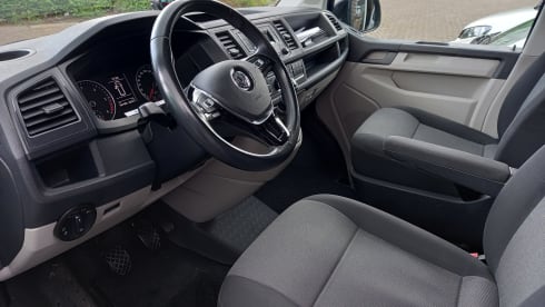 Harry – Camping-car bus Volkswagen SUNLINER XL LUXE 5p, construit en 2023 !