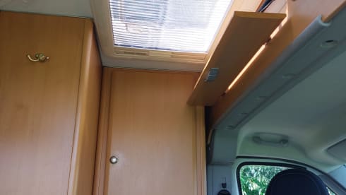 Witte Harrie – Very neat and complete 2-person Fiat camper van from 2007